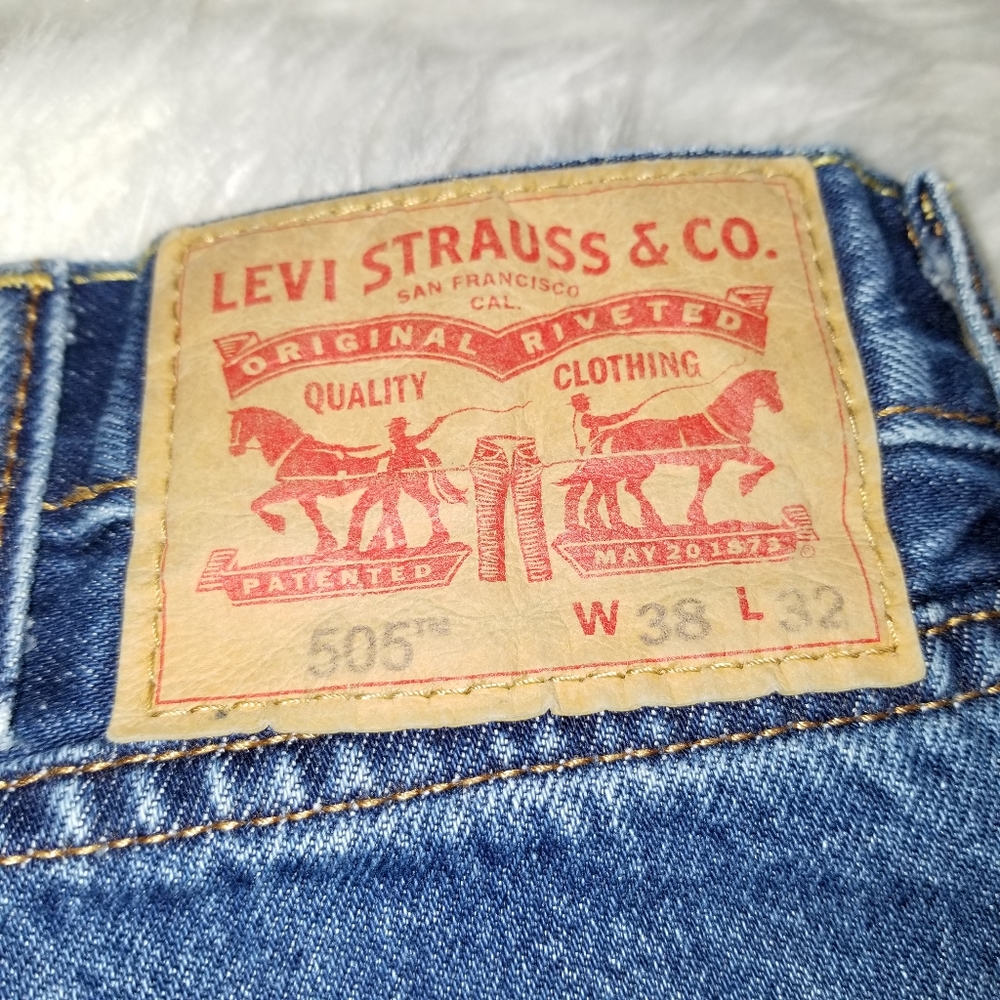 Levi 505 Men's Jeans sz 38x32 True sz 37x30 - Picture 5 of 8